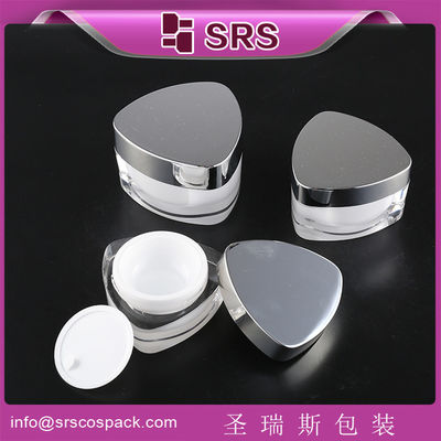 kaufen SRS China Hersteller heißer Verkauf Dreieck Form süße Kunststoffkosmetik leere Acrylglas online manufacture